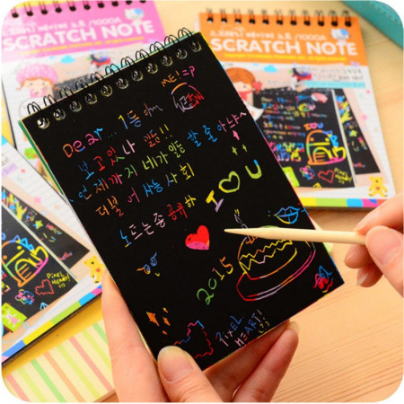 Caiet cu fise razuibile Cyrax, DIY Magic Scratch, 12 File, Curcubeu, Creion din Lemn, Cartonase negre, 14.5 x 10 cm, portocaliu