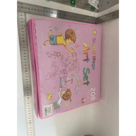 Set Complet pentru Desen si Pictura, Cyrax, 208 Piese, Creioane, Markere, Acuarele cu Apa si Ulei, Pixuri, Hartie de Desen, Radiera, Ascutitoare, Radiera, Suport pentru Planse, Roz, Cutie Mica, English
