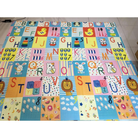 Covoras pentru Copii, Cyrax, cu 2 Fete, Model Litere/Girafe, din XPE+PE, Impermeabil, Antiderapant, Protectie Termica, +3 Luni, Pliabil, 180 x 200 x 1 cm, Multicolor
